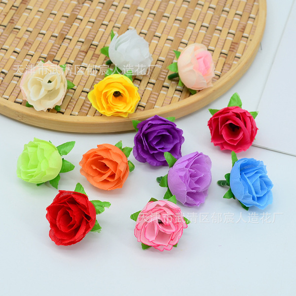 nail decoration contains rose