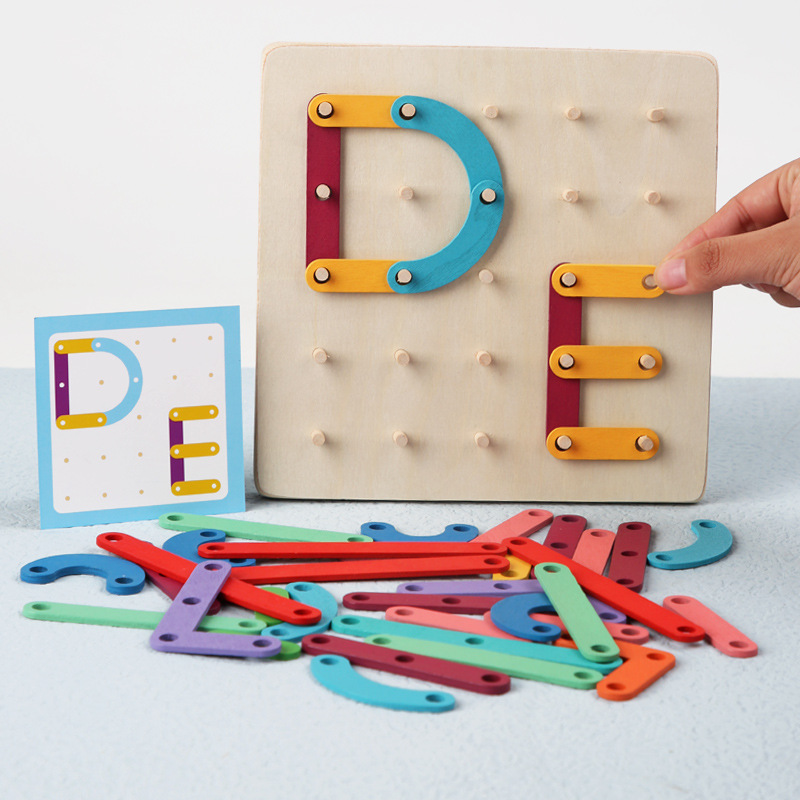 Venta directa de fábrica Montessori matemáticas geométricas enseñanza ayudas tablero de uñas gráfico enseñanza ayudas rompecabezas educación temprana rompecabezas de madera juguete image 3