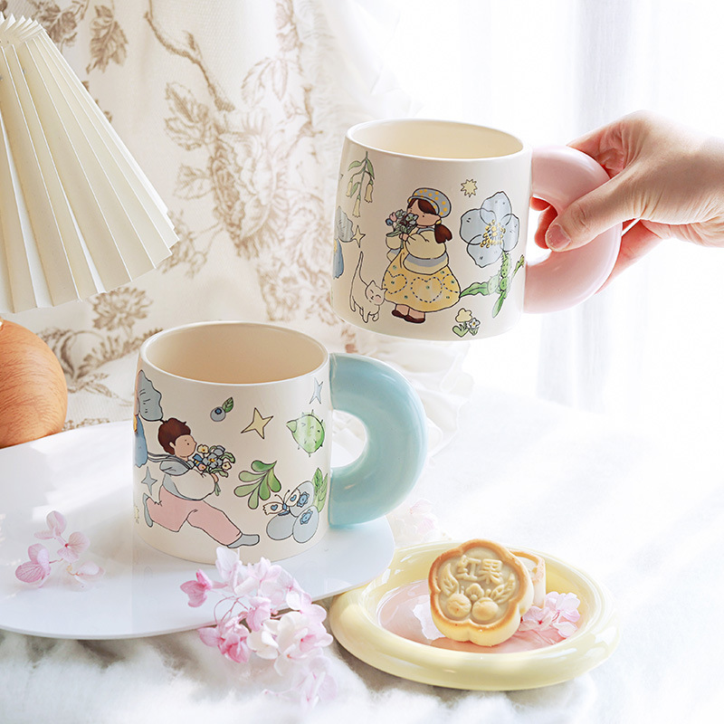 Estilo pastoral japonés envío de flores a los niños taza de cerámica pareja de dibujos animados flor taza de café de alto valor linda taza