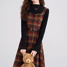 2025秋冬新款新年战袍法式复古红格纹女收腰格子假两件连衣裙
