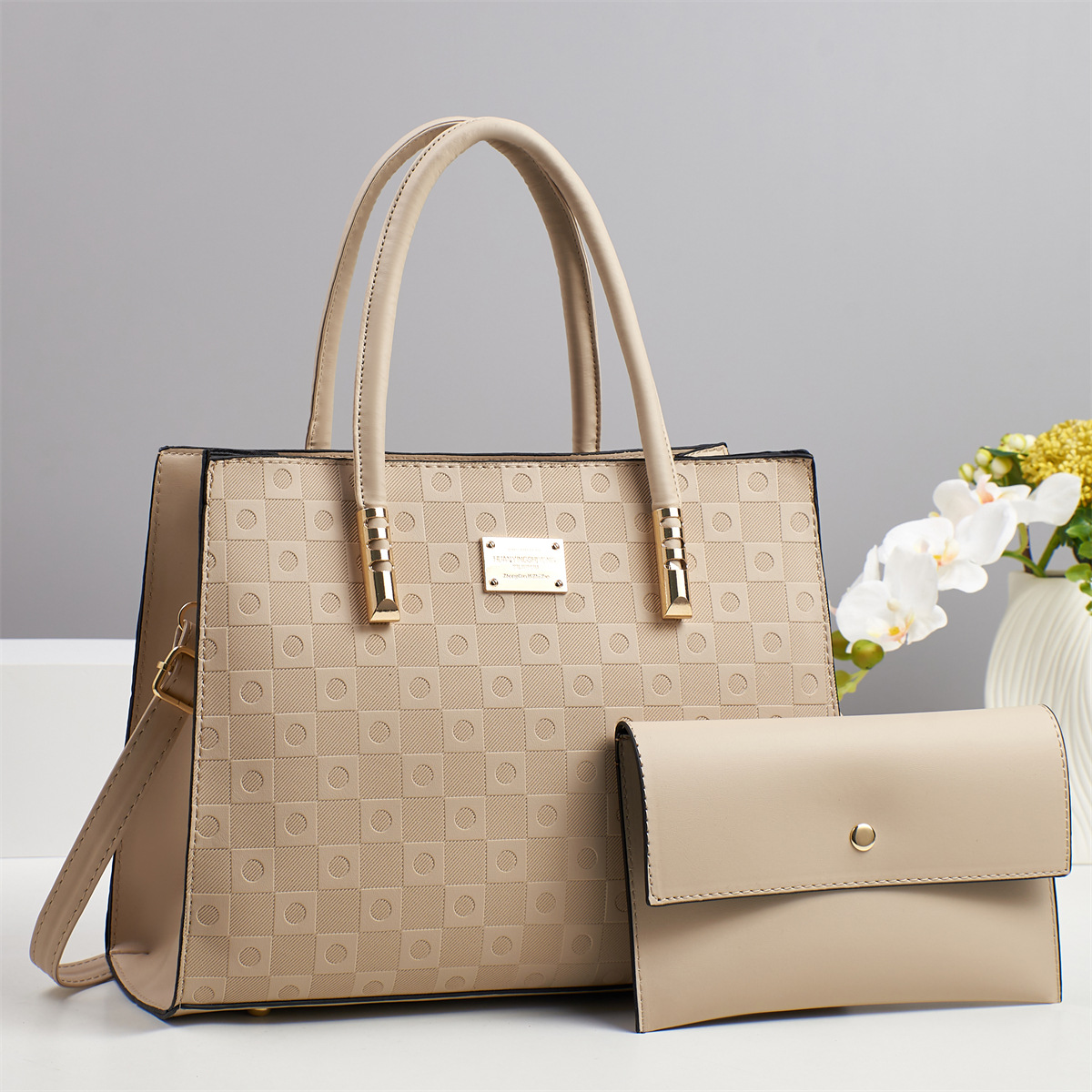 Bolso femenino de lujo ligero 2025 nuevo bolso de moda de gran capacidad retro textura bolso de hombro todo fósforo