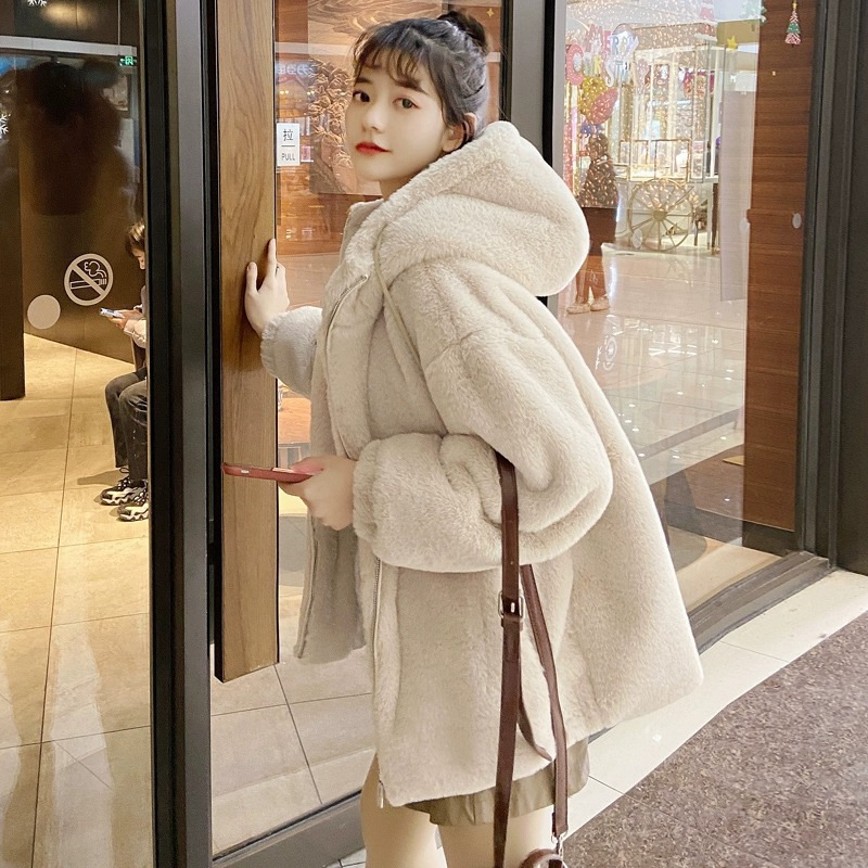 2025 Winter New Style Rex Rabbit Fur Short Coat Young Fashion Thickened Lamb Wool Jacket Women's Fur Coat 2025 Winter New Style Rex Rabbit Fur Short Coat Young Fashion Thickened Lamb Wool Jacket Women's Fur Coat