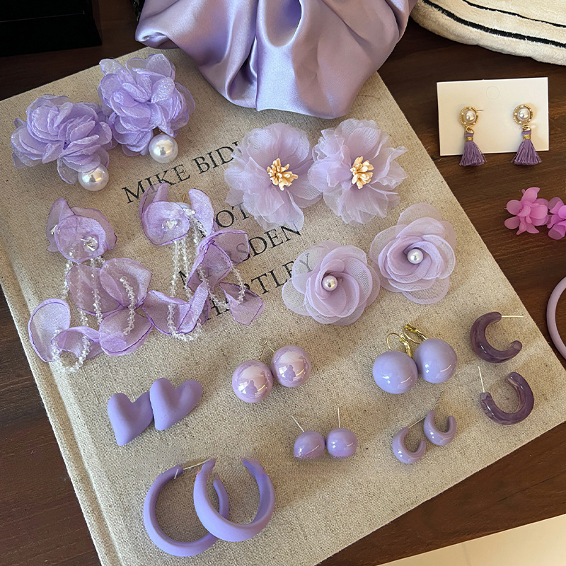 Pendientes de flores de tela de aguja de plata, estilo de vacaciones junto al mar, pendientes de todo fósforo de moda, pendientes de temperamento de personalidad, sentido de clase alta de nicho