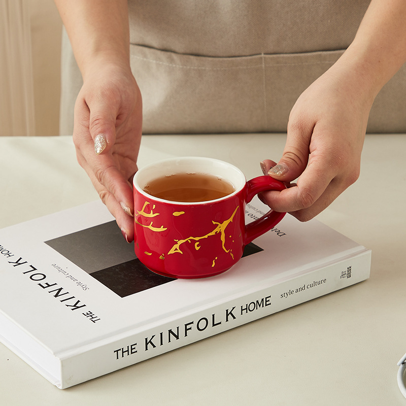 Creativo dorado Taza de cerámica taza hogar tridimensional apilada taza de cuatro piezas con marco de hierro taza de agua de café