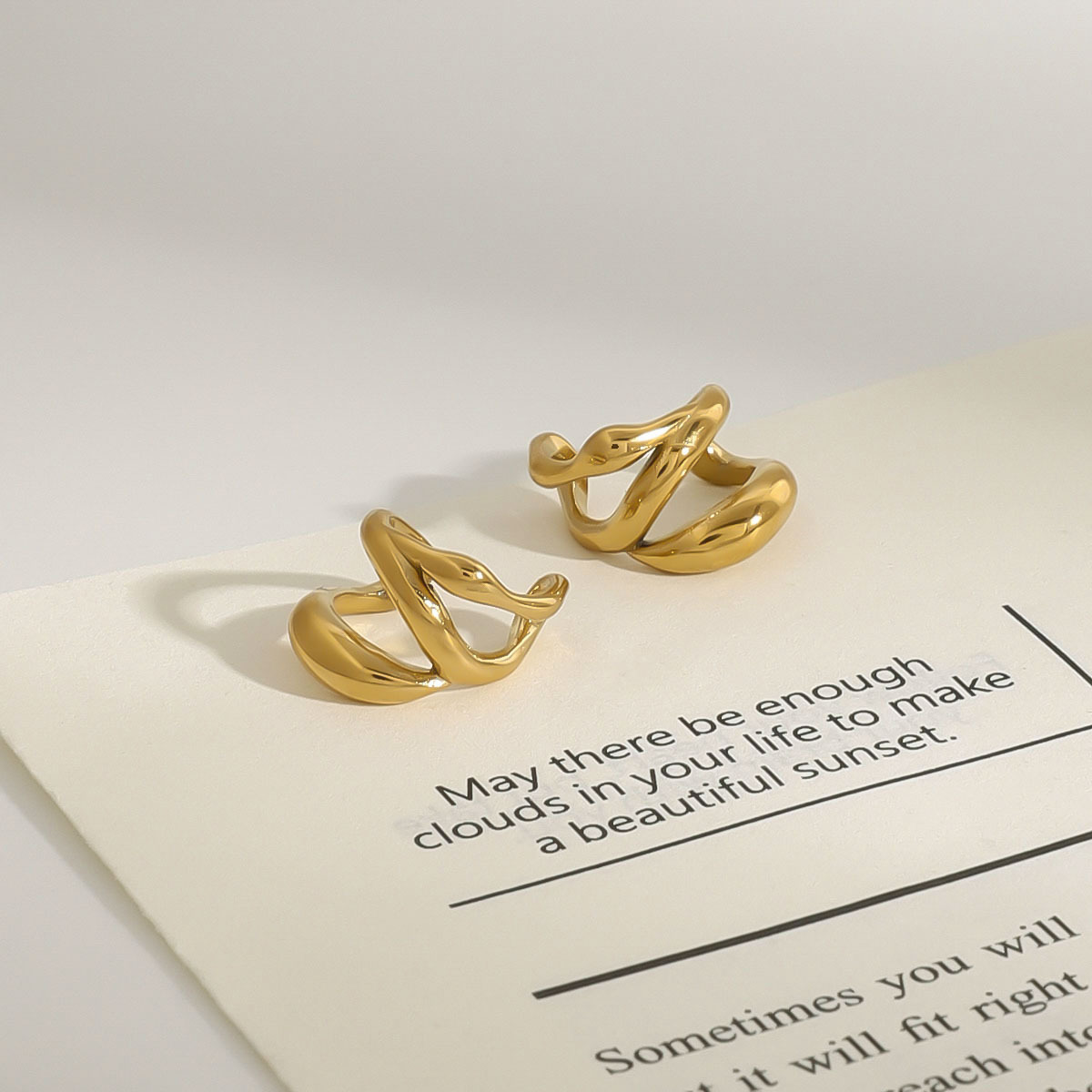 JEDING europa y americana pendientes de acero de titanio pendientes de lujo ligero de alto nivel sin agujeros pendientes de joyas de acero inoxidable transfronterizas