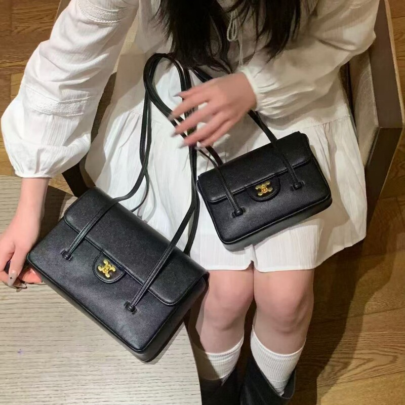 High-End Caviar-Style Small Chanel-Inspired Underarm Bag with Unique Design and Exquisite Clasp, Versatile Small Square Bag for Women's Commuting High-End Caviar-Style Small Chanel-Inspired Underarm Bag with Unique Design and Exquisite Clasp, Versatile Small Square Bag for Women's Commuting
