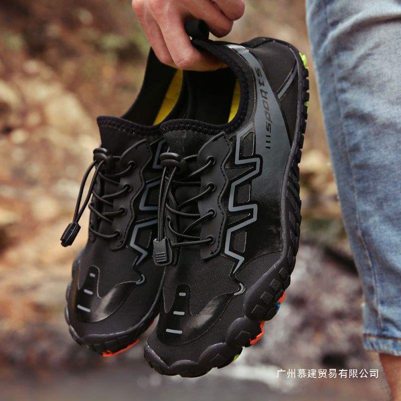 情侣户外沙滩游泳鞋男女溯溪贴服浮潜水鞋钓鱼健身瑜伽跑步机