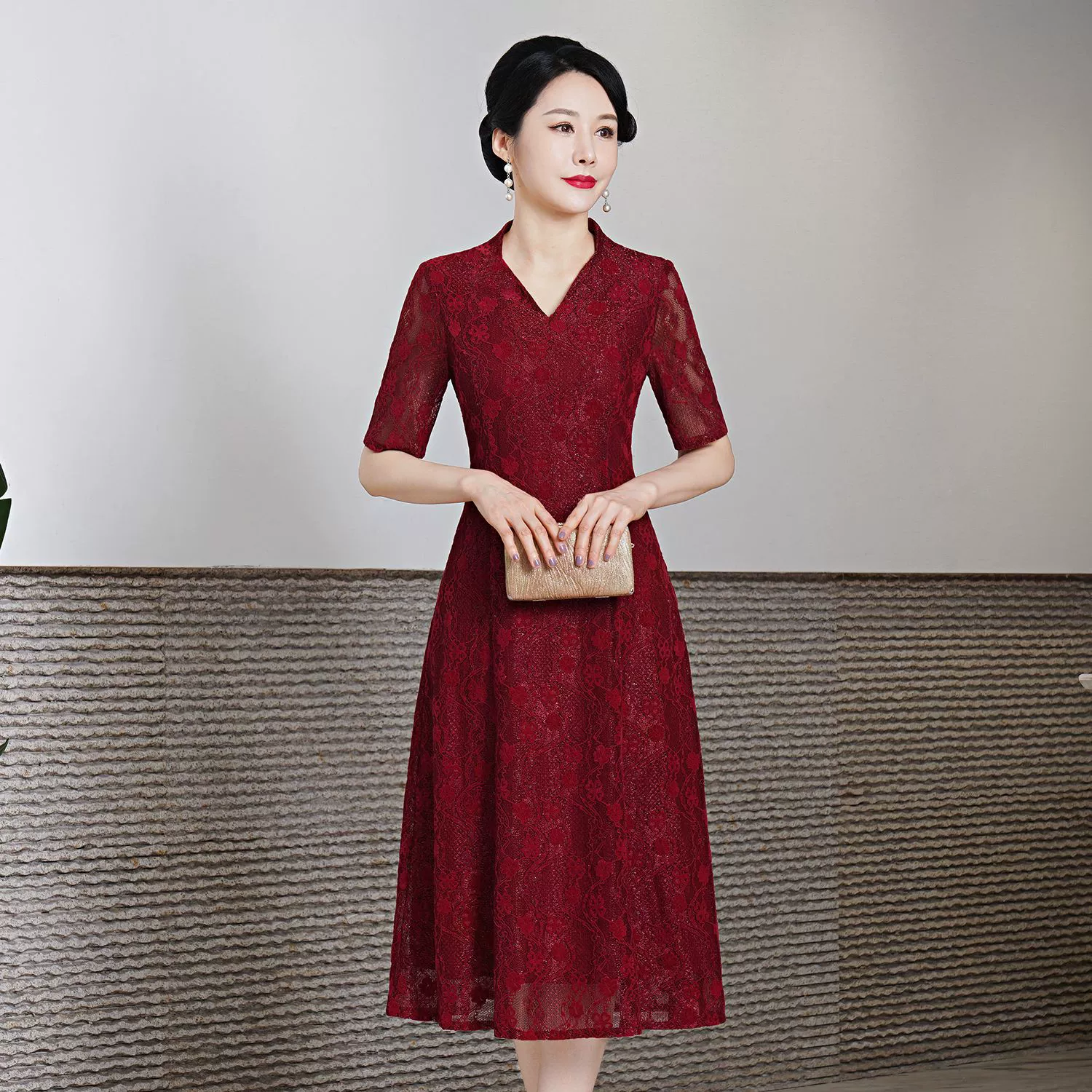 Поколение Шэньчжэнь Nanyou кружевное платье Новый 2023 Лето средних лет свадебное платье Мать платье