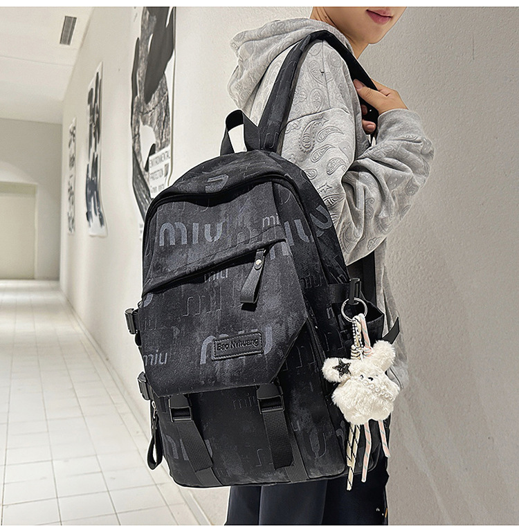 Lightweight Fashionable New Model Backpack 2026 Large Capacity Graffiti Student Backpack Casual Trendy Daily Commute School Bag