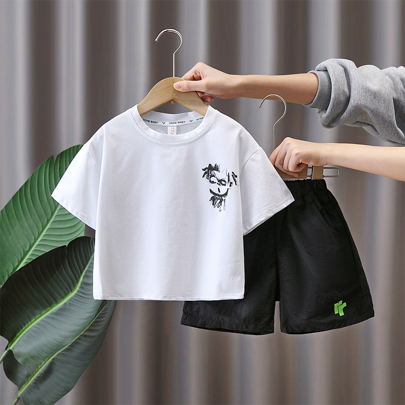 7164 Traje de verano para niños 2025 Nuevos niños Ropa de verano de manga corta fresca y atractiva Ropa deportiva de verano para bebés