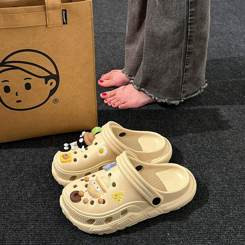 Сандалии Croc для женщин, лето 2026 нового стиля, нескользящие, против запаха, EVA, ощущение дешевизны, пляжные тапочки, мужская верхняя одежда