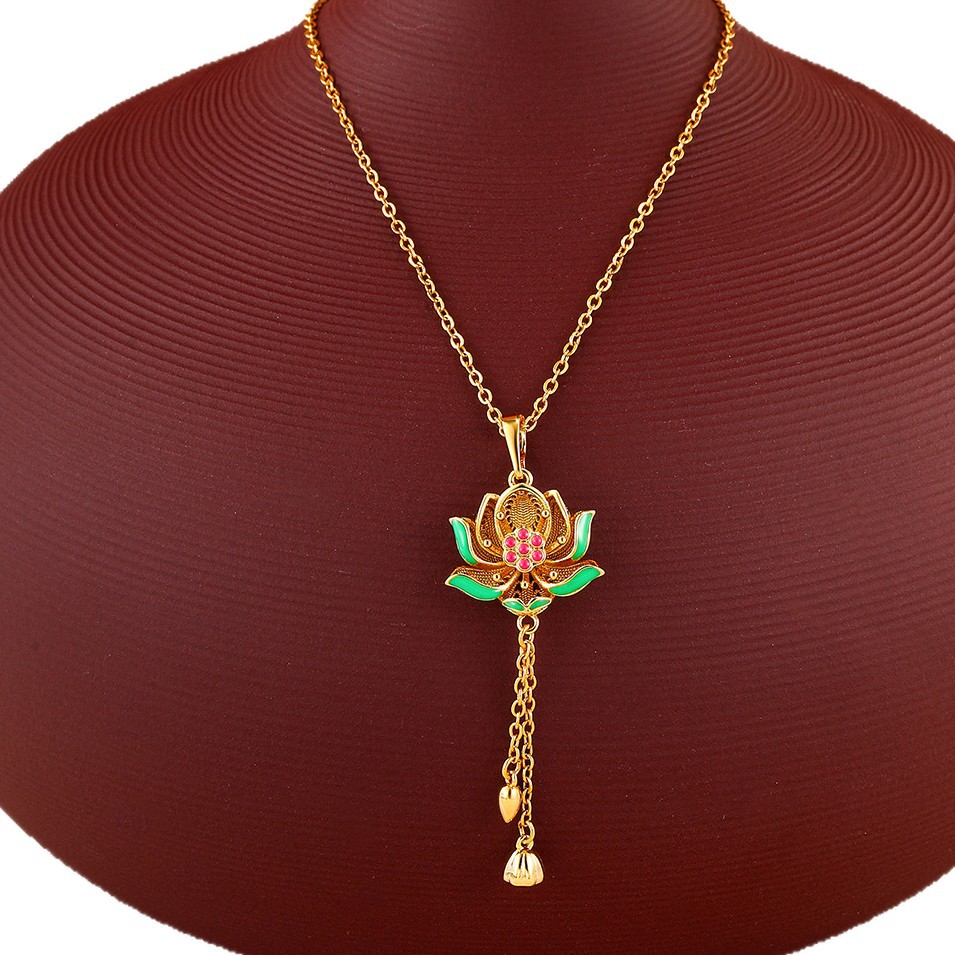 Xuping aleación de cobre galvanizado 24k serie de goteo de color temperamento elegante imitación de collar de lótus dorado