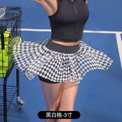 スポーツのテニスのスカートは光の女性の薄い通気性の日焼け止めの専門のランニングのバドミントンのスカートのフィットネスの短いガーゼのスカートを防ぎます。