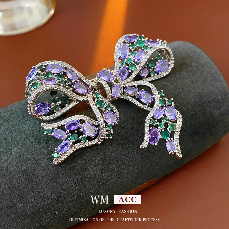 Broche de arco hueco brillante estilo lujoso ligero de alto nivel flor de pecho creativo de diseño francés accesorios de otoño y invierno mujeres image 4