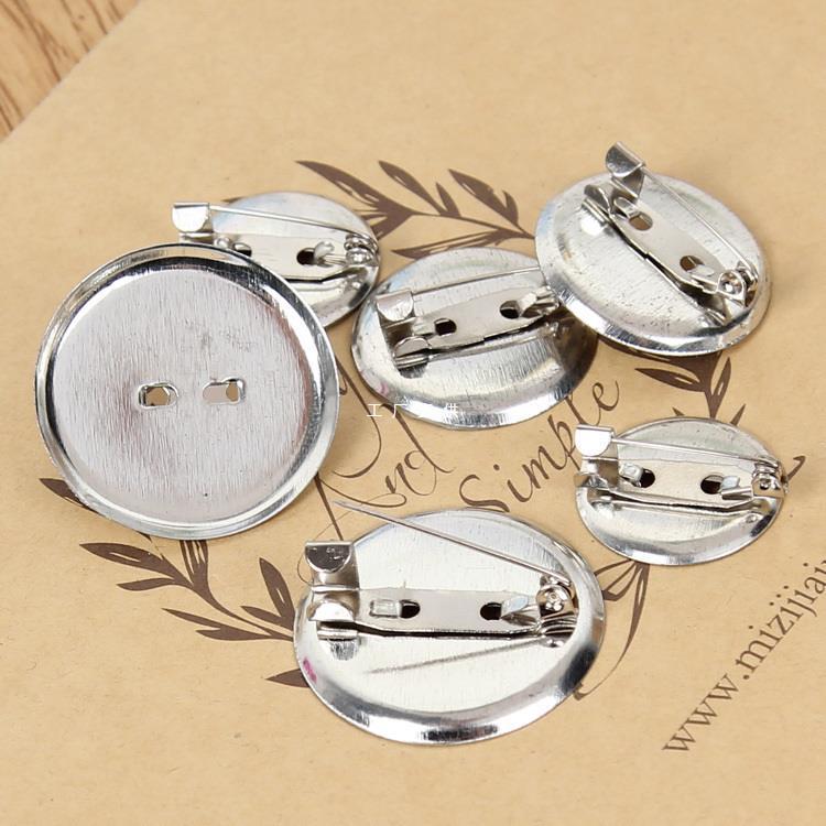 Brooch