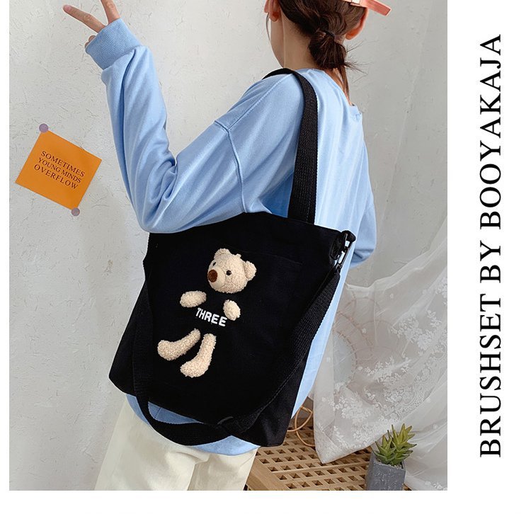 2020 winter new pattern fresh Sweet canvas zipper Totes letter printing Ladies Inclined shoulder bag
