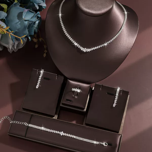 Cross-Border Best-Selling Jewelry Set, Zircon Necklace, Earrings, Four-Piece Set, Elegant Clavicle Chain, Wedding Clothing Accessories