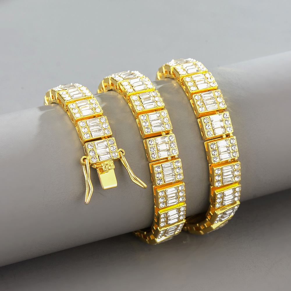 2022 Full Diamond HipHop Cuban New Product Rock Sugar Heart Necklace Environmentally Friendly Alloy_voghion.com