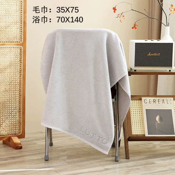 Main picture models light gray gray