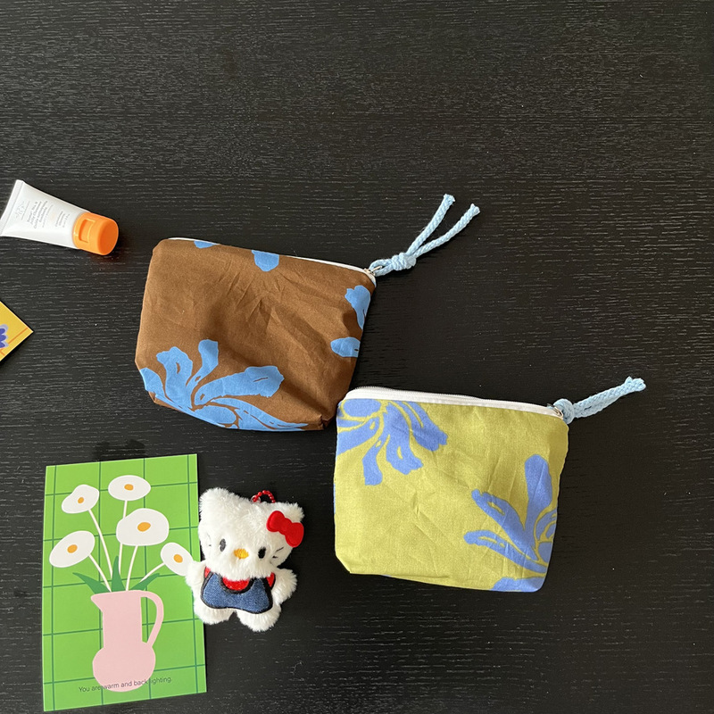 Hand rope small bag coin purse bank card lipstick lipstick girl storage bag key earphone line air cushion card bag