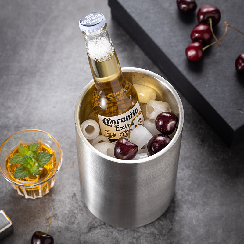 Cubo de hielo de acero inoxidable de doble capa Barra de vino para el hogar Cubo de champán cubo de hielo Cubo de vino de cerveza creativa 1.6L