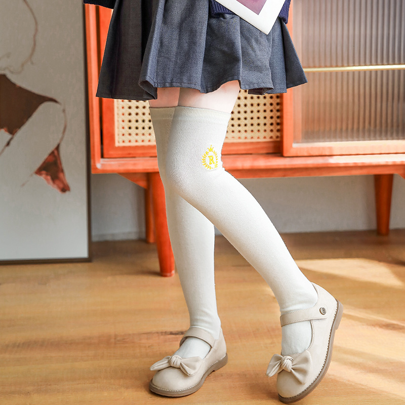 Medias para niños sobre la rodilla Primavera y otoño nuevo estilo preppy calcetines altos para niñas Estilo coreano estudiante moda bebé calcetines a media pierna