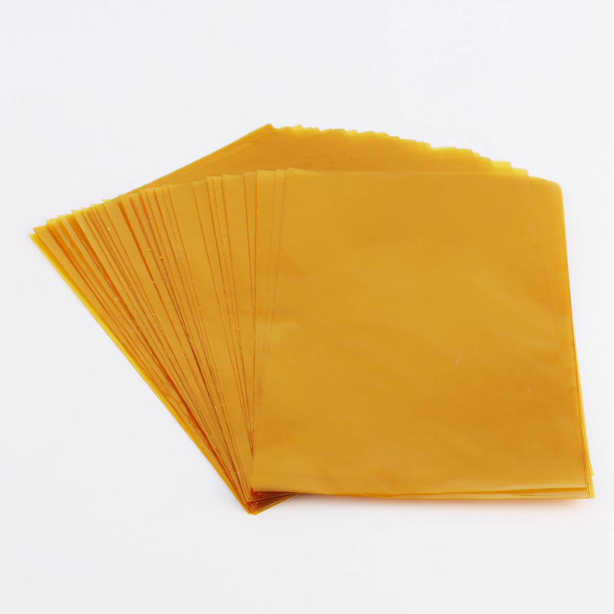 노란색; 15*23(넥타이 포함)