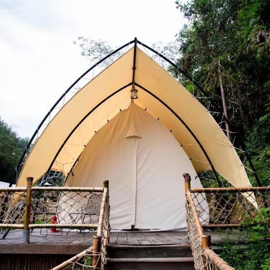 Modelado creativo cabina de campaña con caracoles orugas espaciales calabaza navegación residencial hotel navegación tienda