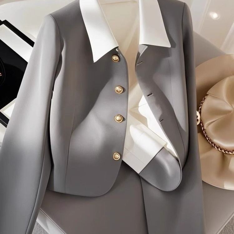 Early Autumn New Plus-Size Gray Short Jacket for Women, Fashionable Suit for Curvy Women, Stylish Petite Top Versatile