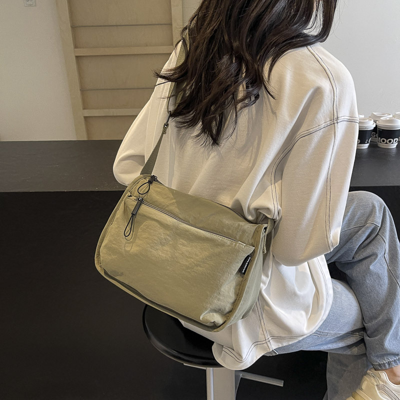 Cross-Border Single-Shoulder Crossbody Bag for Women 2026 New Model Large Capacity High-End Ultra-Light Waterproof Niche Fashion Backpack Cross-Border Single-Shoulder Crossbody Bag for Women 2026 New Model Large Capacity High-End Ultra-Light Waterproof Niche Fashion Backpack