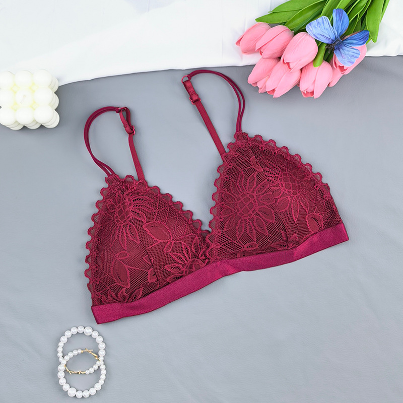Europa y Estados Unidos encaje sin anillo de acero sujetador francés desmontable copa triangular ropa interior de mujer ajustable para la adolescente para limpiar el pecho