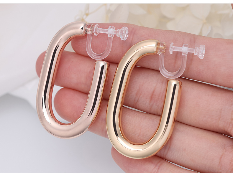 European and American fashion style irregular earrings recommended by Internet celebrities: Geometric metal retro earrings, simple C-shaped large ear rings 12 undefined