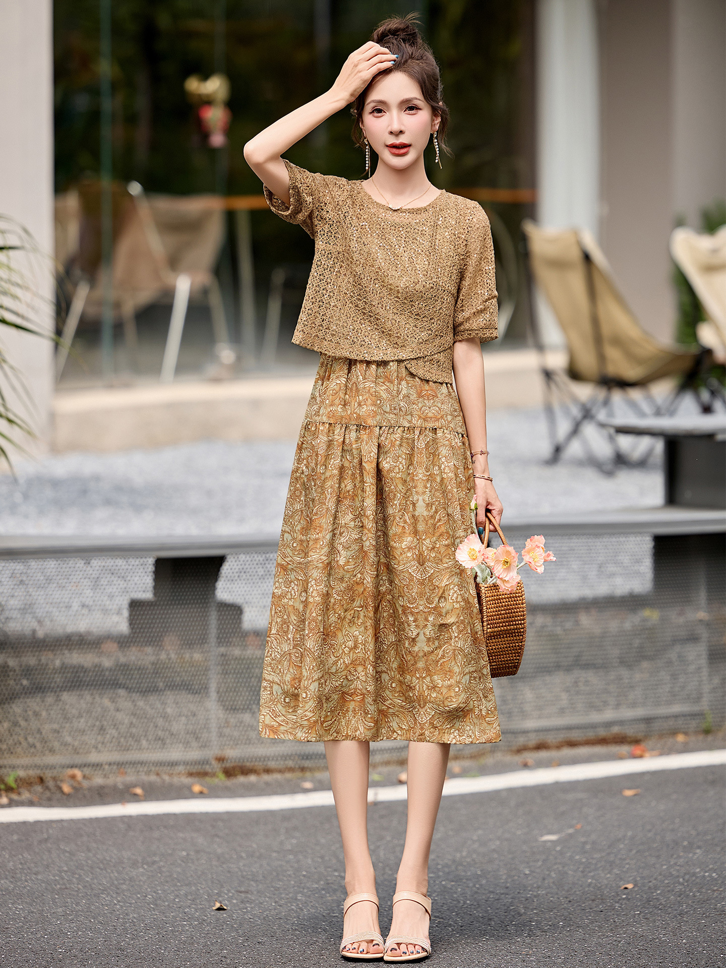 Đầm hai dây maxi nữ họa tiết hoa nhí phối ren WA9518 — Xanh lông mòng đen, màu kaki