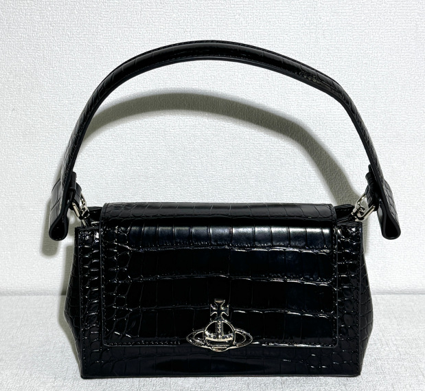 블랙 미디엄 악어 무늬 겨드랑이