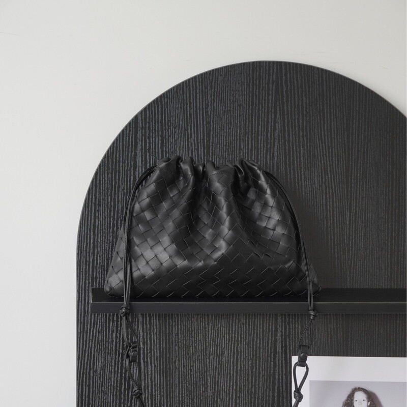 Bv Niche High-End Handmade Woven Sheepskin Trash Bag Single Shoulder Crossbody Bag Versatile Commuter Lucky Bag