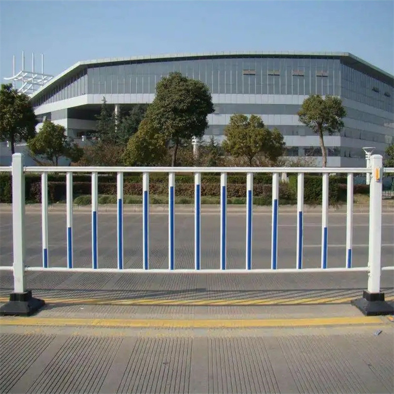 城市交通市政护栏 马路中央道路护栏 人行道隔离护栏厂家供货