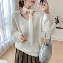 早秋新款韩版宽松氛围感玫瑰花丝巾时尚针织衫女气质百搭简约毛衣