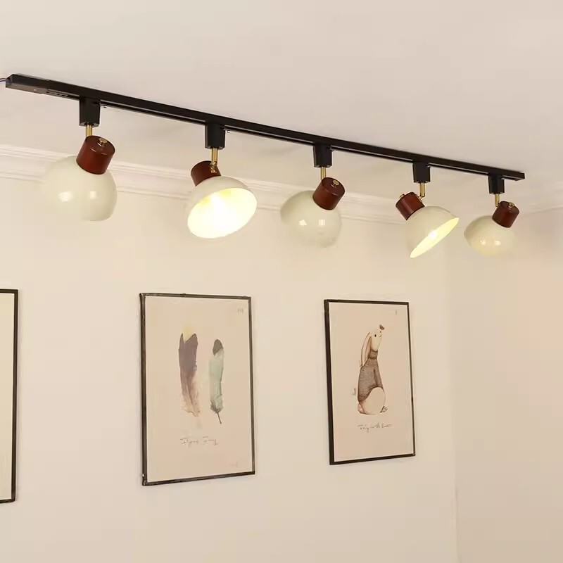 Middle-ancient style dining hall lamp guide rail spotlight advanced cream wind commercial lighting living room bedroom kitchen astigmatism track lamp Middle-ancient style dining hall lamp guide rail spotlight advanced cream wind commercial lighting living room bedroom kitchen astigmatism track lamp