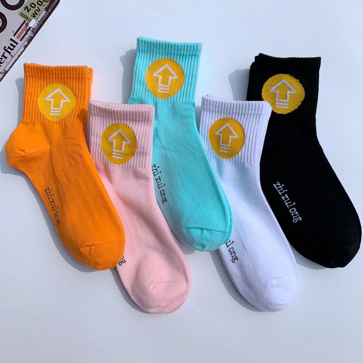 2025d Unisex Short Tube Trendy Ins Internet Celebrity College Style Street Personality Sports Skateboard Cotton Socks_voghion.com