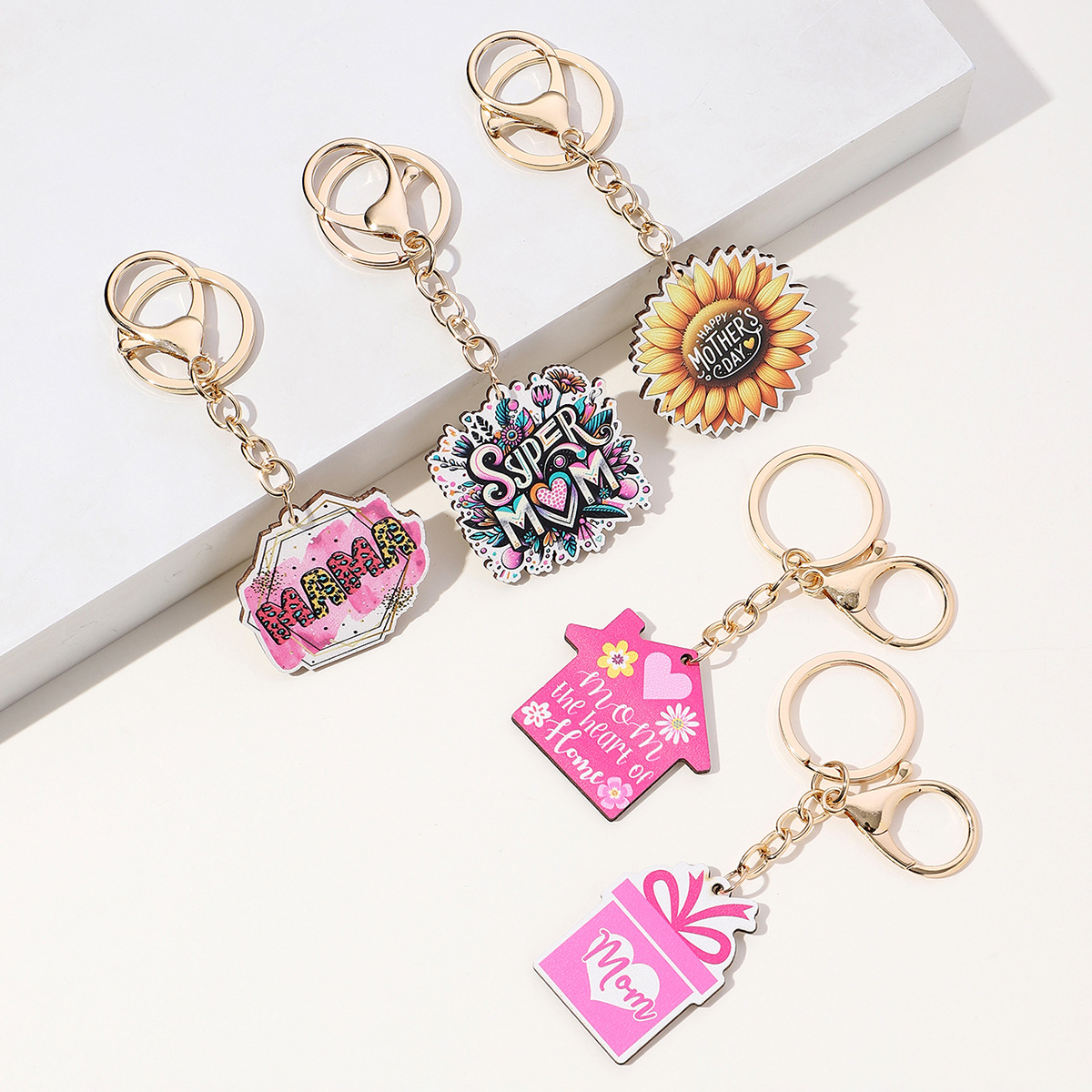 16g Weight Keychain Classification 1 Piece Quantity Daily Occasion Wood Material Mother'S Day Festival Letter, Flower Pattern Women's Gender Cute Style Cute Letter Flower Wood Mother'S Day Women's Keychain 3