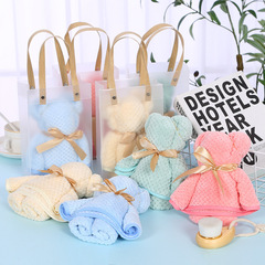 Creative jacquard pineapple pattern bath towels gift teddy bear towels PVC shoulder bag high-density coral velvet gift INS style