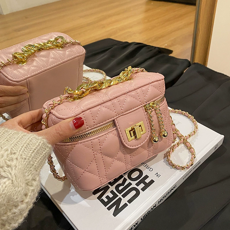 Handheld small bag with diamond pattern, small shoulder bag, chain bag, high-end, western style