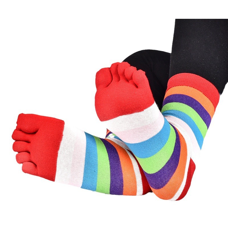 Calcetines de cinco dedos calcetines de algodón de rayas coloridas de mujer Calcetines de algodón peinado Four Seasons dulce medio grueso mediados de la pantorrilla calcetines transpirables absorbentes del dedo del pie calcetines del arco iris