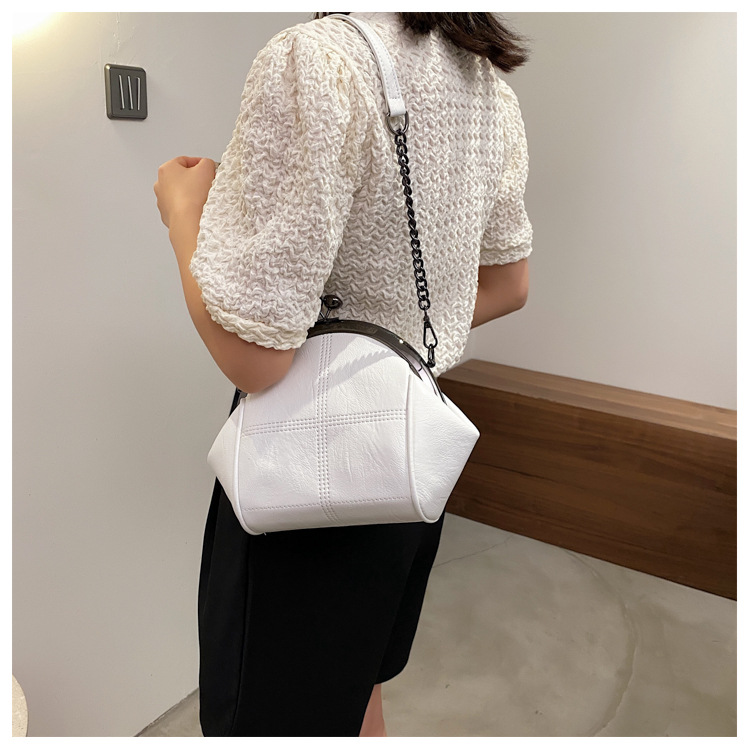 New Solid Color Simple Shell Bag Large Capacity Handheld Zero Wallet Fashion Chain Diagonal Cross Shoulder Phone Bag_voghion.com
