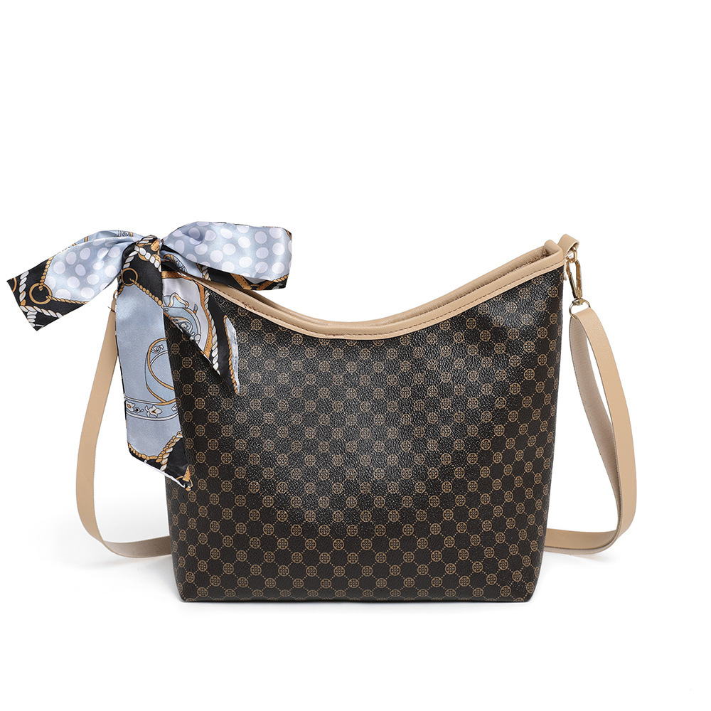 Bolso de moda transfronterizo de gran capacidad 2025, nuevo retro retro flor de un hombro mochila, bolso de mano de alta calidad