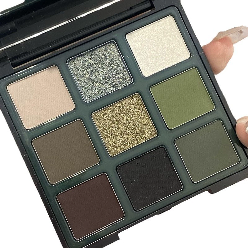 Eyeshadow palette 9-color cat eye, green matte and shimmer shades, compact mirror case