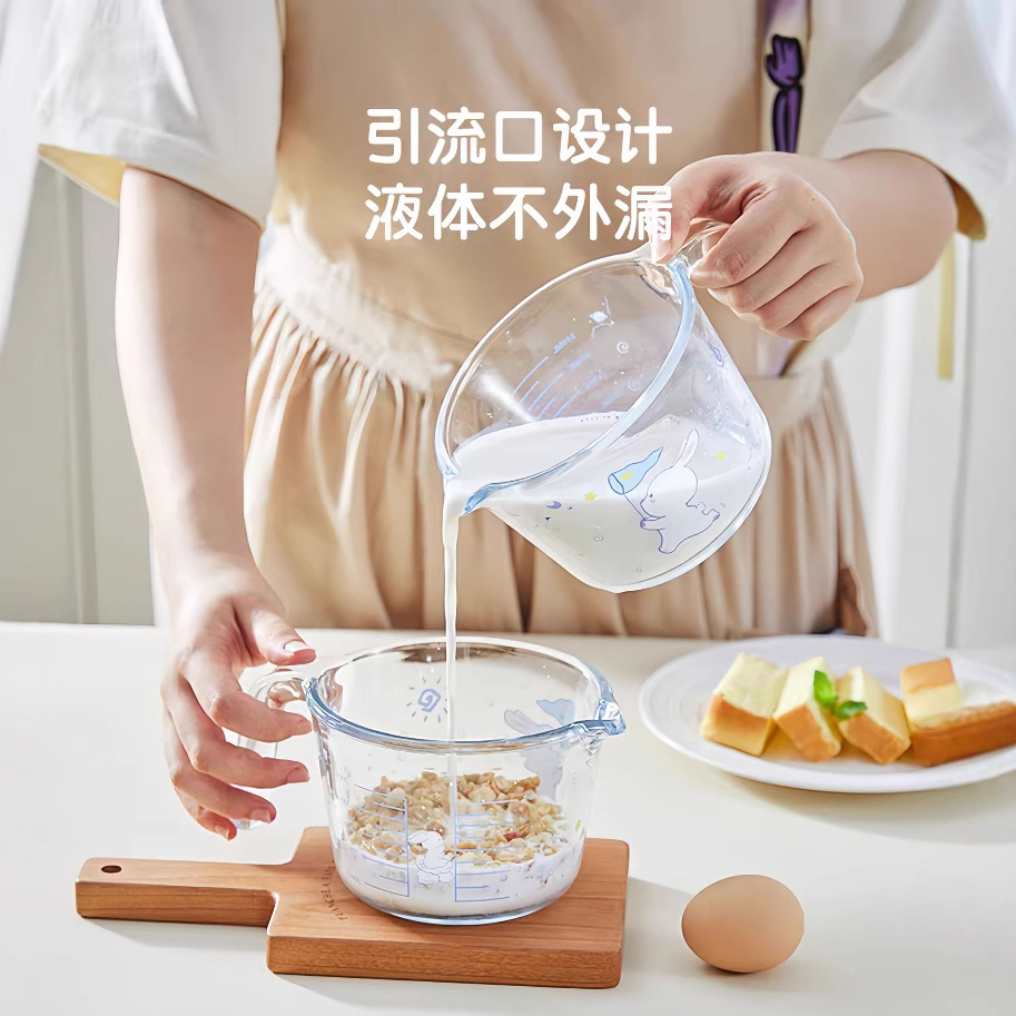 높은 붕규산 두꺼운 유리 측정 컵 주방 용품 스케일 컵 투명 고온 내성 유리 측정 컵으로 베이킹