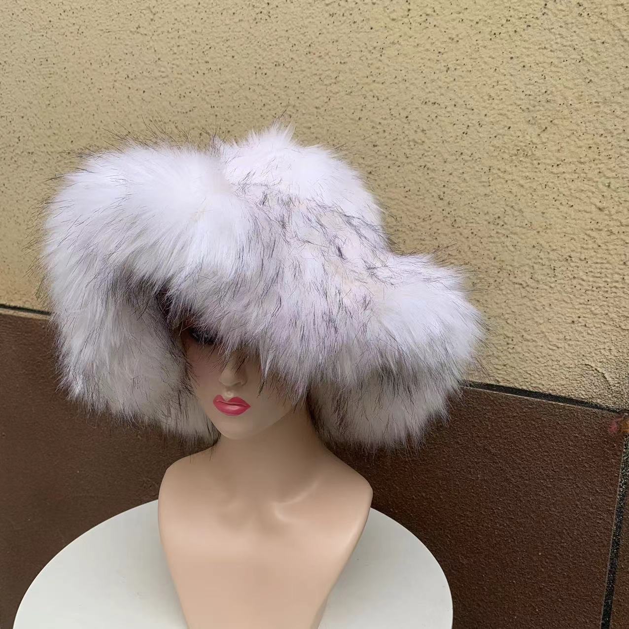Faux Fur Bucket Hat With Wide Brim - Winter Warm Fashion Hat For Women, Soft & Cozy, Stylish & Trendy (Multiple Colors)_voghion.com