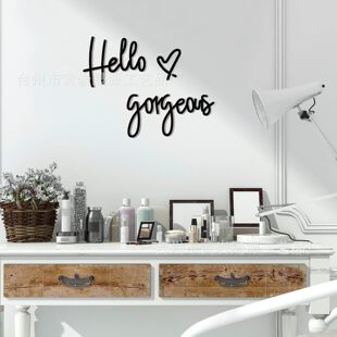 �羳�����b��Ӣ�Ķ��Zľ�|�ڒ� �k���ҷ��g�Ҿ��b���ľ��Ʒ