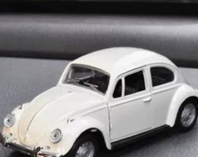 Decoraciones de automóviles en línea muñecas lindas decoraciones de automóviles accesorios de automóviles en línea dibujos animados de plástico femenino belleza de la noche